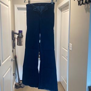 Size 25 j brand bell bottom jeans